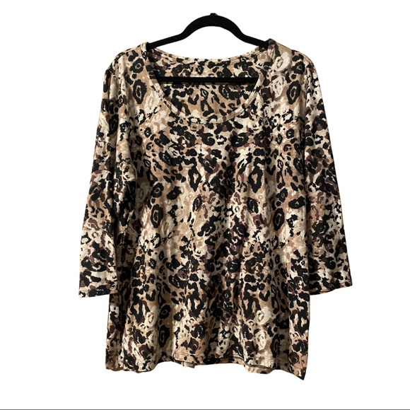 ANIMAL PRINT TOP SIZE XL 3/4 SLEEVE - Picture 2 of 6
